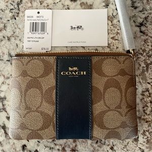 Coach wristlet (6”x4”)